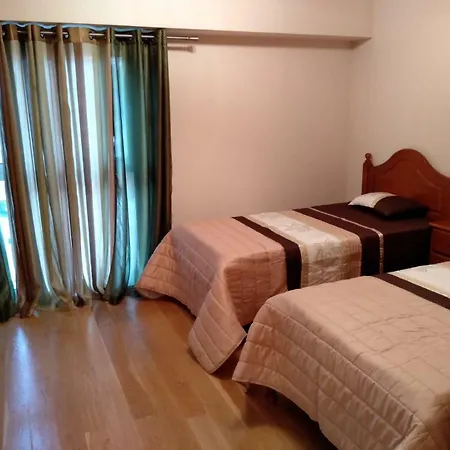 Penthouse 5 De Outubro דירה